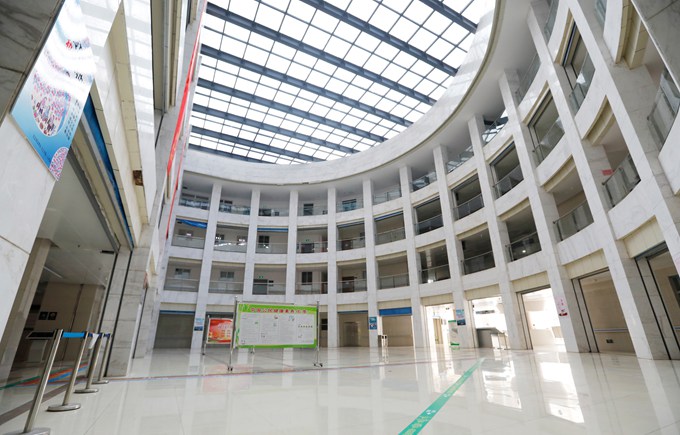 醫(yī)院中庭圖片